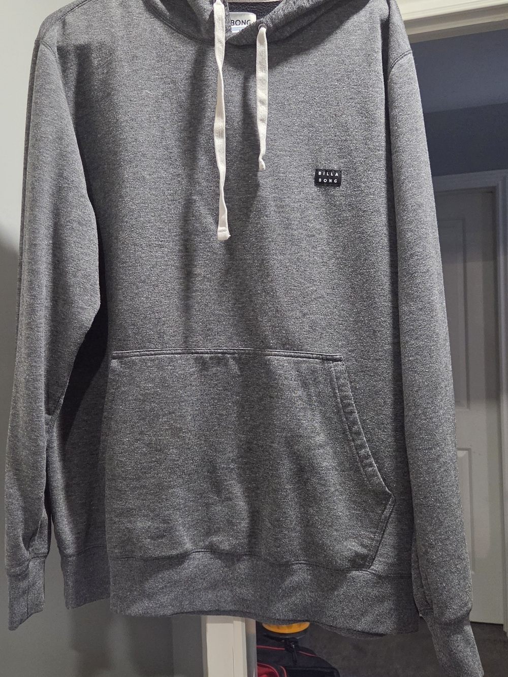 Billabong Men's Gray Hoodie with White Drawstrings